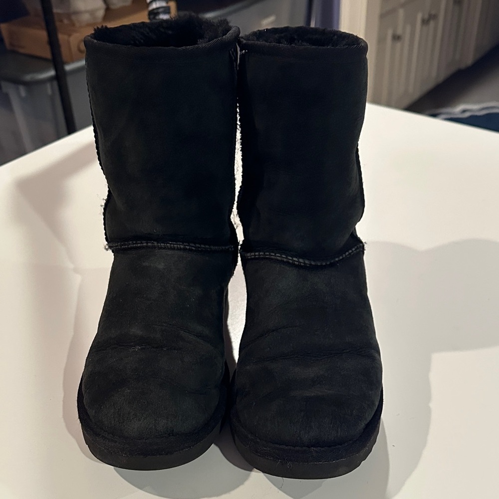 UGG Black Women’s Classic Short II Suede Boots